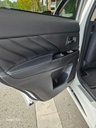 Mitsubishi Outlander 2021