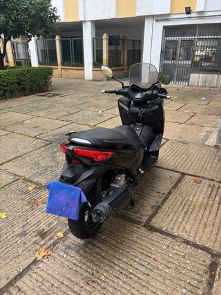 Yamaha XMAX 125cc Negra