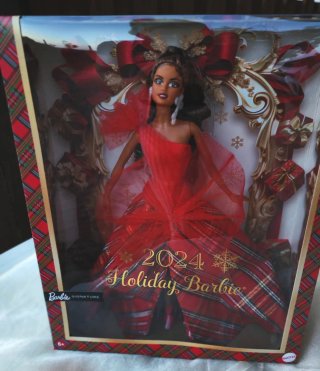 Barbie Holiday 2024 "Magia delle feste" Teresa