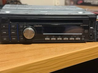 Radio CD Clarion MP3 / WMA
