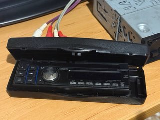 Radio CD Clarion MP3 / WMA