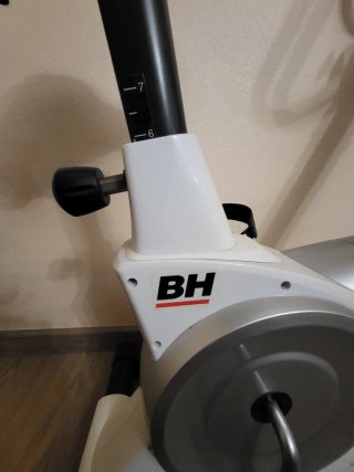 Bicicleta Estática BH ZT100 Muy poco uso!!