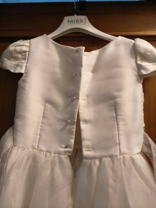 Vestido de comunión blanco para niña