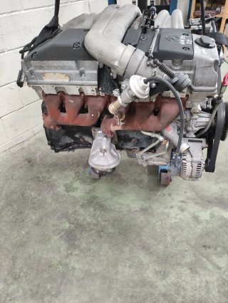 Motor completo Mercedes E 300 D de 1995.