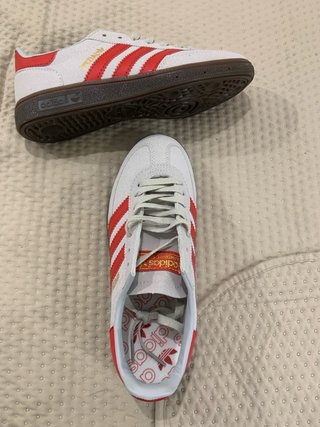 Adidas Spezial Beige y Rojo
