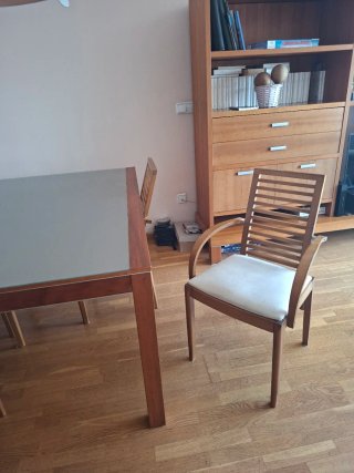 Mesa de Comedor con 4 Sillas