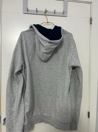 Sudadera Gris con Cremallera Kenzie