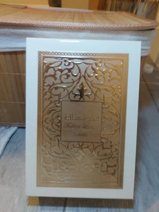 Perfume Fakhar Lattafa Dorado y Blanco
