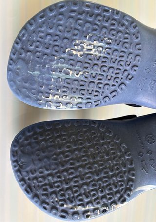 Chanclas Talla 33 Azul y Blanco