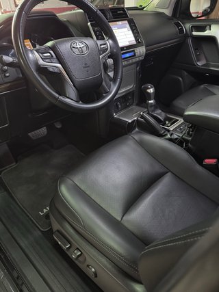 Toyota Land Cruiser 150 2022