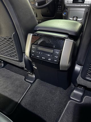 Toyota Land Cruiser 150 2022