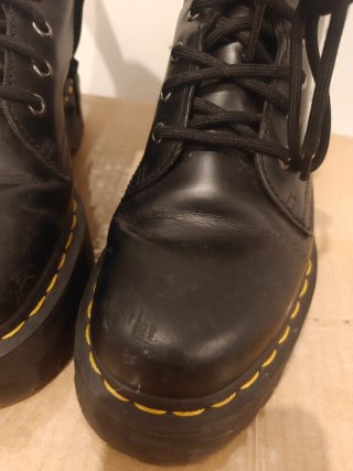 Botas Dr. Martens Negras Plataforma