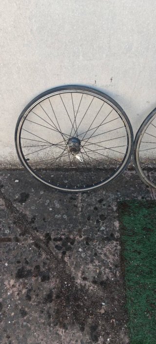 Par de Ruedas para Bicicleta de Carretera