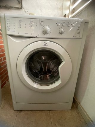 Lavadora Indesit 6kg A+