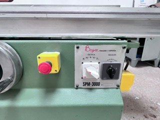 Escuadradora Industrial con Aspirador