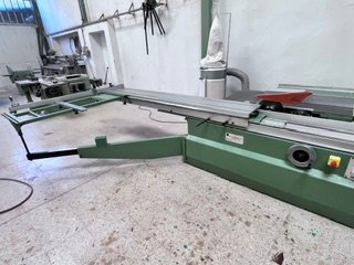 Escuadradora Industrial con Aspirador