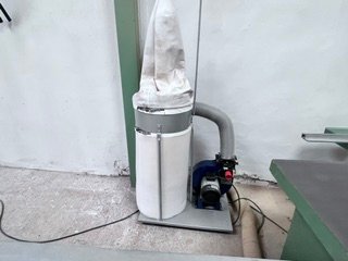 Escuadradora Industrial con Aspirador