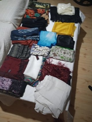 Lote de 19 bufandas de mujer