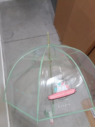 Paraguas transparente con unicornios