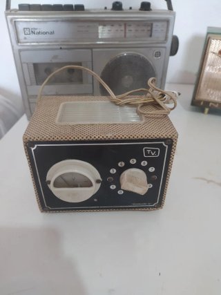 Lote de 4 Radios Vintage y Modernas