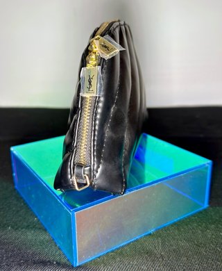Borsetta trucco YSL Beauté nera imbottita