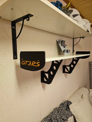 Estantería Ala GT3RS Negra y Naranja