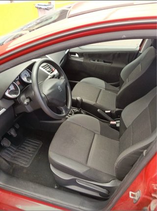 Peugeot 207 2010