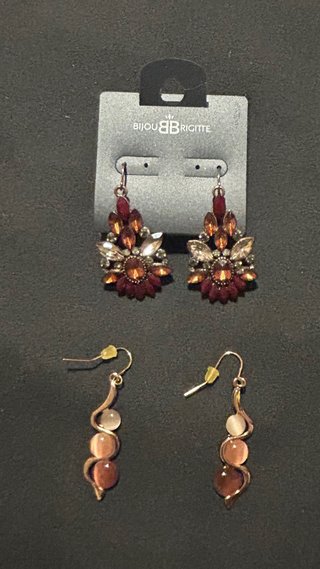 2 Pendientes Bijou Brigitte SIN USAR