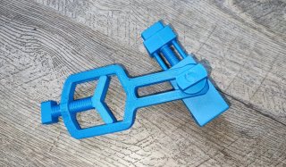Adattatore per smartphone per telescopio e binocoli