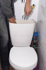 Reparación cisternas inodoro wc váter Fontanero