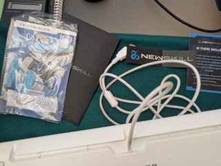 Teclado Mecánico Gaming Newskill Serike Ivory