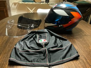Casco AGV K-5S con soporte Cardo Packtalk Edge
