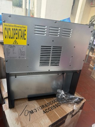 Mini Nevera pequeña 30L negra nueva
