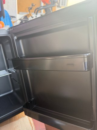 Mini Nevera pequeña 30L negra nueva