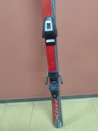 Esquís Salomon xfree