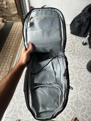 Mochila Bandolera Antirrobo OZUKO