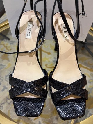 Sandalias de tacón Guess negras