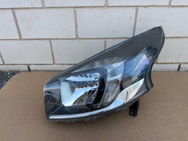 FARO IZQUIERDO OPEL VIVARO B X82 HALOGENO