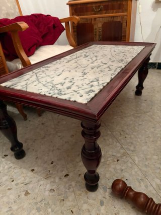 Mesa baja antigua mármol y madera