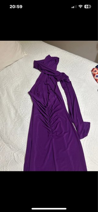 Vestido de fiesta morado
