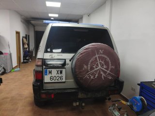 Toyota Land Cruiser 90 1999