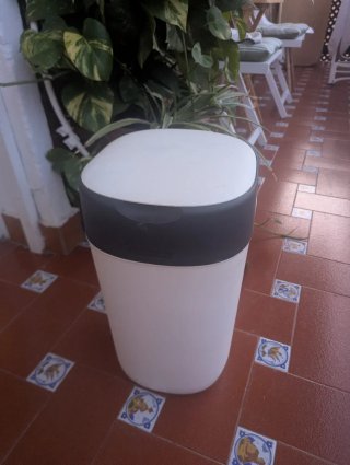 Papelera de pañales