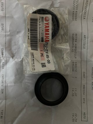Retén y Guardapolvos Horquilla Yamaha 2UJ-23145-00