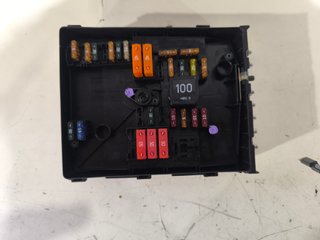 Caja de fusibles 1K0 937 125 A