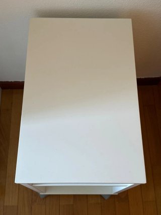 Mesa auxiliar Ikea con ruedas