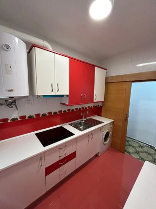 Se alquila vivienda 3 habitaciones CALEFACCION inc