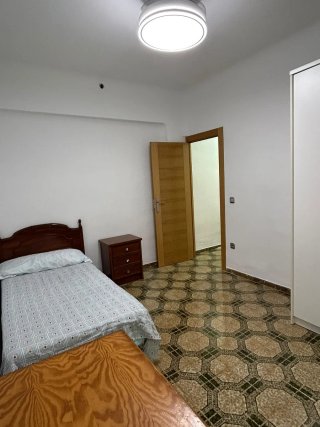 Se alquila vivienda 3 habitaciones CALEFACCION inc