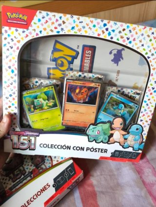 Pokémon 151 Álbum Colección con Poster