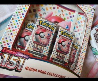Pokémon 151 Álbum Colección con Poster