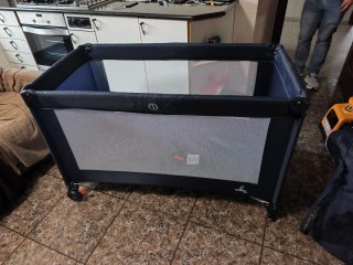 Cuna de viaje plegable